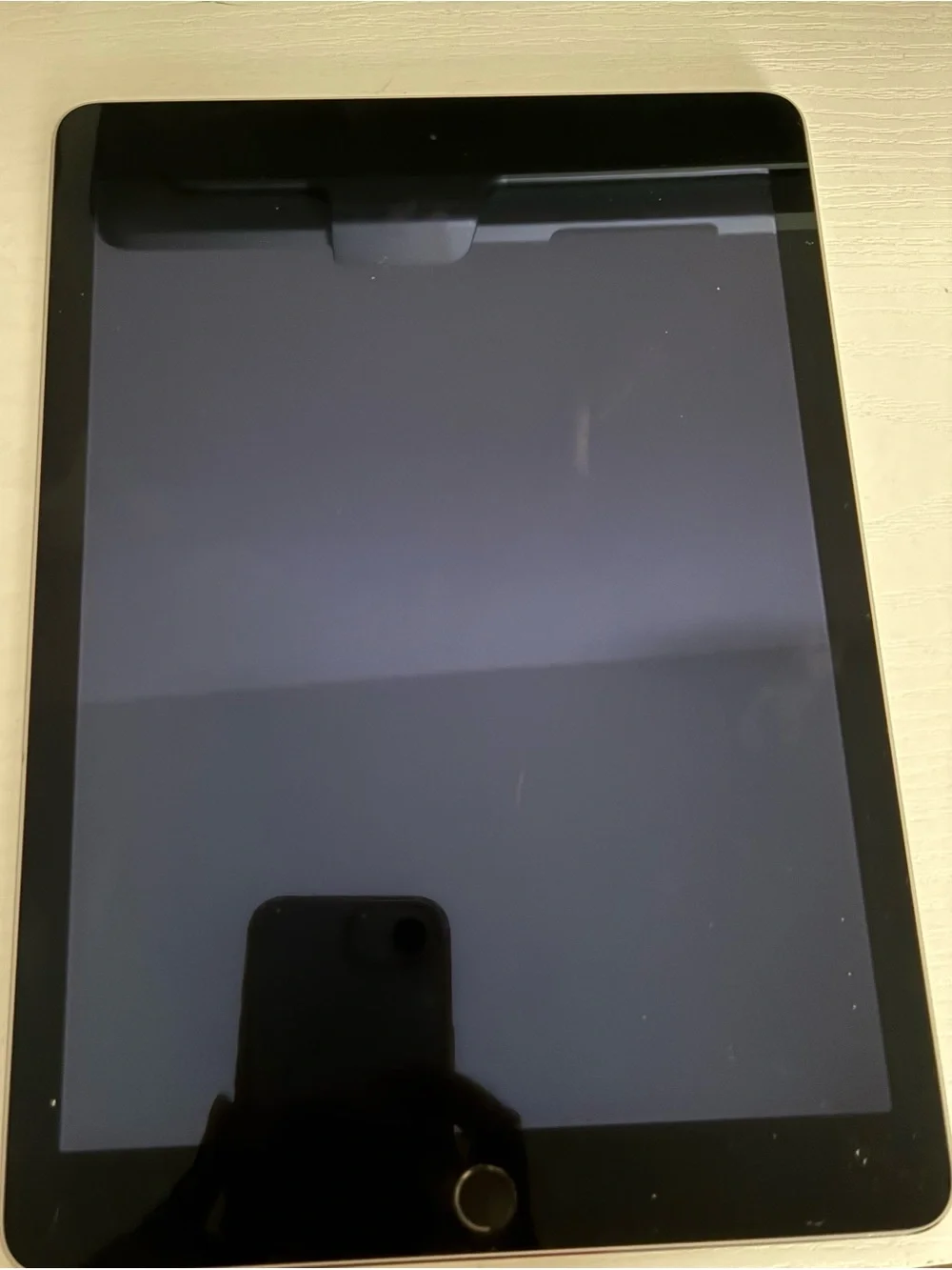 Apple iPad Air 2- Black Front with White Bezel